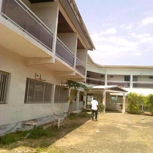 L'hôtel En Bordure De Mer À Vendre À Kribi... 