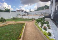 Très Beau Duplex En Vente A Biteng,, Yaoundé, Immobilier au Cameroun