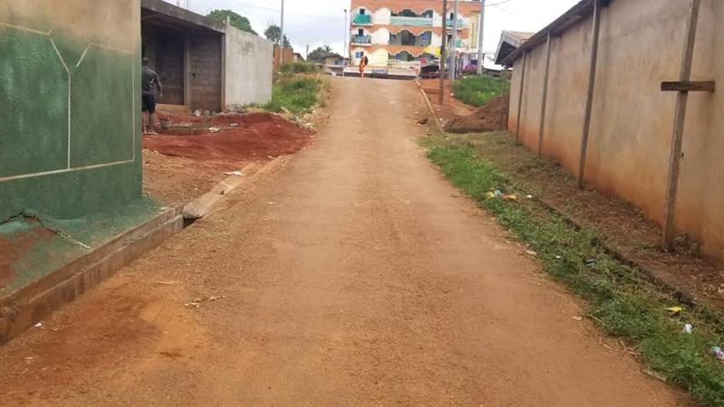Vente De Terrain Titré À Yaoundé-Olembe Vers L'échangeur 