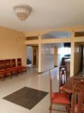 Appartement Avec Eau Chaude Pour Bureaux Ou Habitation À Essos,, Yaoundé, Immobilier au Cameroun