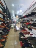Fond De Commerce D'un Shoping De Chaussures À Vebdre En Plein Marché Accacia,, Yaoundé, Immobilier au Cameroun