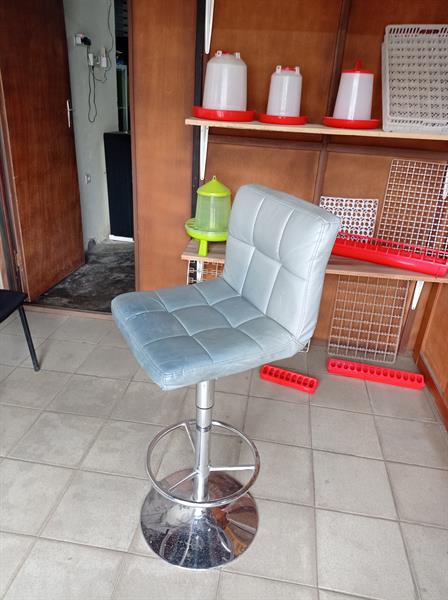 Chaise Pour Bureau, Salon De Coiffure Et Autres - Douala 