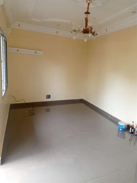 Appartement Neuf Avec Forage À Etoug Ebe J &  J CORPORATION