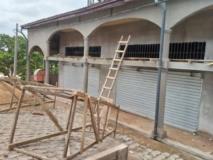 Boutique Neuve Avec Toilette À Efoulan,, Yaoundé, Immobilier au Cameroun