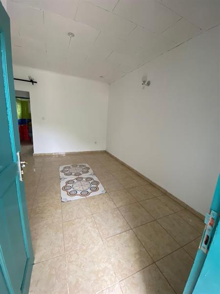 Studio Avec Parking Forage À Chapelle Simbcok J &  J CORPORATION