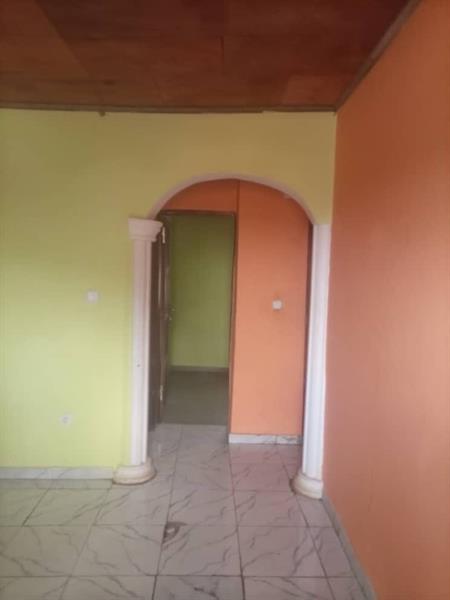 Appartement Avec Parking À Nkomo 2Chambres 1Douche J &  J CORPORATION