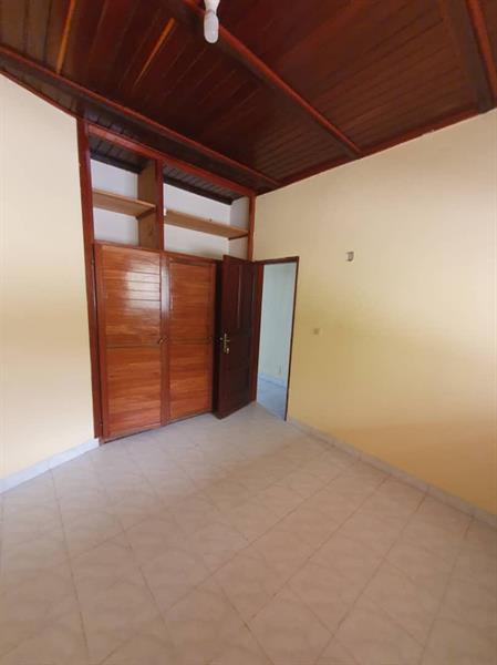 Somptueux Duplex Avec Espace Vert Baignoire Parking À Odza Koweit 5Chambres 5Douches 2Salons Dépendance De  3Chambres J &  J CORPORATION