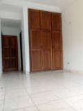 Appartement Avec Gardien Parking Caméra De Surveillance Eau Chaude À Bastos 3Chambrres 3Douches,, Yaoundé, Immobilier au Cameroun