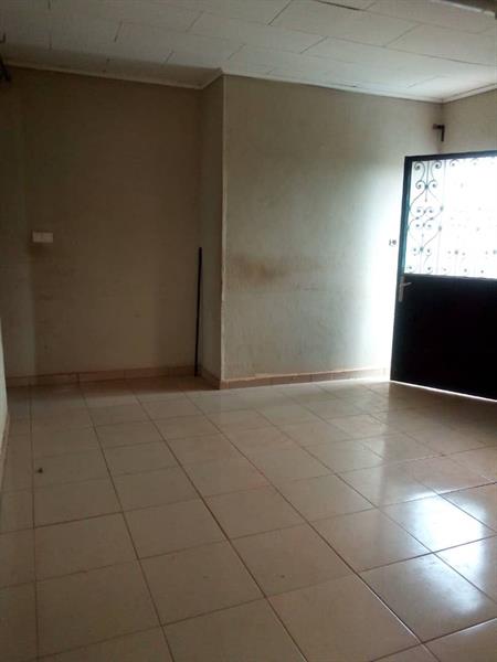 Appartement À Odza Petit Marche 2Chambres 1Douche J &  J CORPORATION