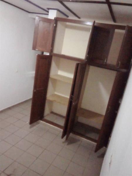 Appartement Spacieux Avec Eau Chaude Parking À Mimboman Sapaurs 3Chambres 2Douches J &  J CORPORATION