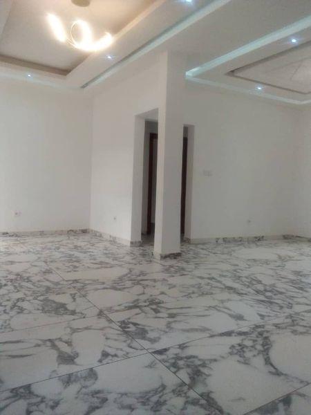 Appartement Avec Gardien Eau Chaude Groupe Électrogène Parking Baignoire À Odza 2Chambres 2Douches 4Balcons J &  J CORPORATION