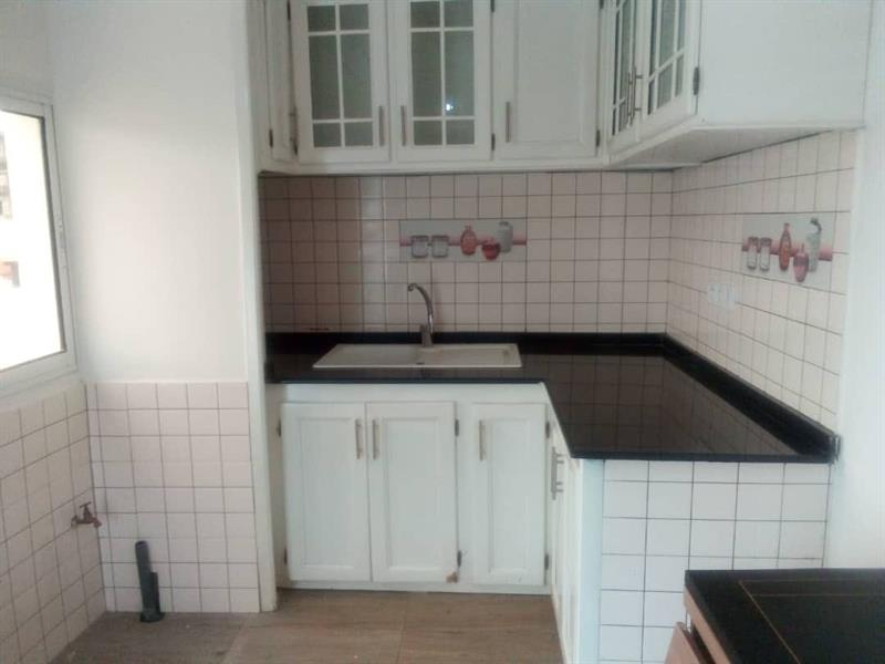 Appartement Avec Gardien Eau Chaude Groupe Électrogène Parking Baignoire À Odza 2Chambres 2Douches 4Balcons J &  J CORPORATION