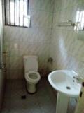 Duplex Avec Eau Chaude Parrking Baignoire À Odza Petit March 4Chambres 3Douches 2Salon Cuisine,, Yaoundé, Immobilier au Cameroun