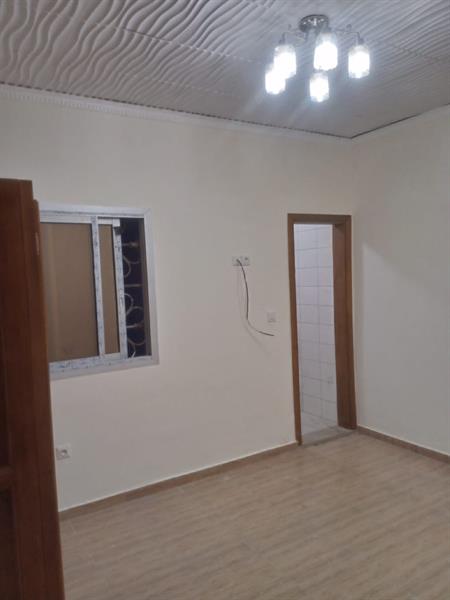 Villa En Rénovation Avec Parking À Mimboman 3Chambres 2Douches J &  J CORPORATION