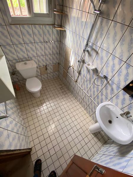 Appartement Neuf Avec Gardien Parking Forage À Olemb 3Chambrres 2Douches J &  J CORPORATION