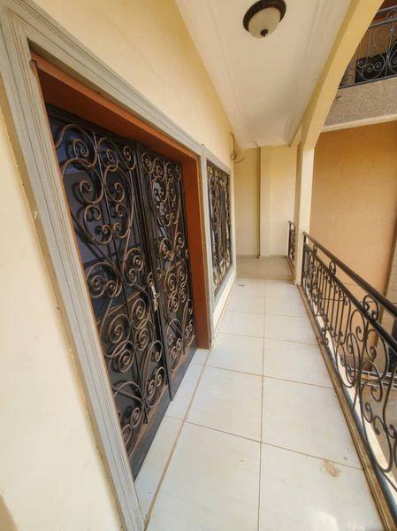 Appartement Avec Gardien Parking Forage À Odza Messamendongo 2Chambrres 2Douhches J &  J CORPORATION