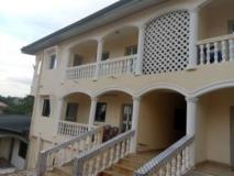 Appartement Avec Eau Chaude Gardien Parking Forage À Odza Petit Marché 2Chambres 2Douches,, Yaoundé, Immobilier au Cameroun