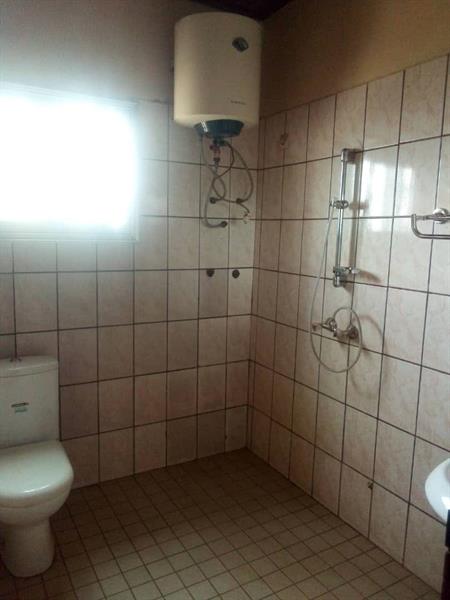 Appartement Avec Eau Chaude Gardien Parking 2Chambrres 2Douches J &  J CORPORATION