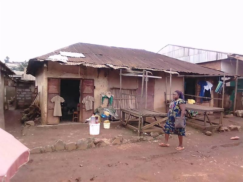 Emplacement Commercial De Premier Choix, Marché B, Ville De Dschang 