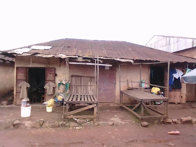 Emplacement Commercial De Premier Choix, Marché B, Ville De Dschang 