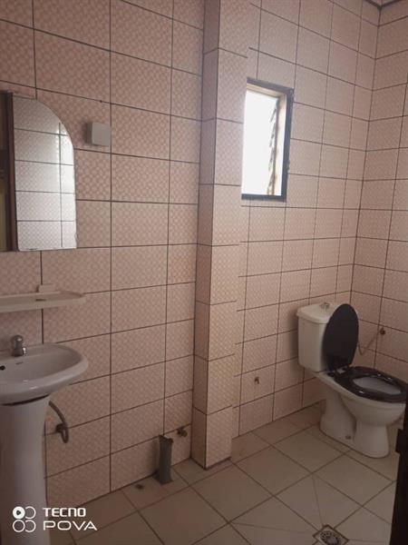 Appartement Avec Parking À Efoulan Gendarmerie 2Chambres 2Douches Salon Salle À Manger J &  J CORPORATION