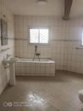 Appartement Neuf Avec Baignoire Gardien Parking À Omnisport Bordure De Goudron 2Chambrres 2Douches,, Yaoundé, Immobilier au Cameroun