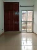 Beau Studio Avec Parking Gardien À Omnisport,, Yaoundé, Immobilier au Cameroun