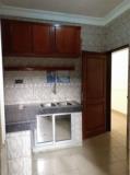Beau Studio Avec Parking Gardien À Omnisport,, Yaoundé, Immobilier au Cameroun