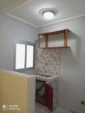 Studio Avec Garrdien Parking À Efoulan,, Yaoundé, Immobilier au Cameroun