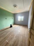 Appartement Neuf Avec Parking Gardien Forage À Nkolfoulou,, Yaoundé, Immobilier au Cameroun