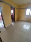 Studio Avec Parking À Damas,, Yaoundé, Immobilier au Cameroun