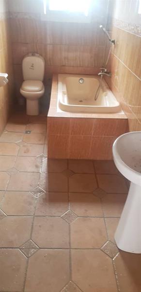 Appartement Avec Baignoire Gardien Parking Forage À Odza Messamendongo 3Chambres 3Douches J &  J CORPORATION