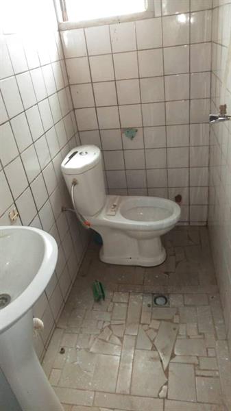 Appartement Avec Parking Magasin À Nkomo 2Chambres 2Douches J &  J CORPORATION