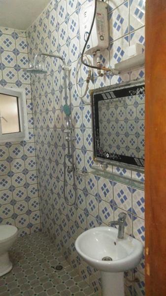 Appartement Avec Parking Gardien Eau Chaude 3Chambres 2Douches J &  J CORPORATION
