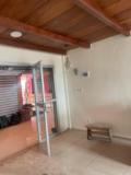 Boutique Neuve Avec Mezzanine À Ekounou,, Yaoundé, Immobilier au Cameroun