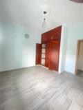 Apparrtement Haut Standing Avvec Eau C Haude Parking Gardien Forage À Santa Barbara,, Yaoundé, Immobilier au Cameroun