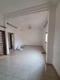 Grand Studio Avec Parking Gardien À Biyem Assi,, Yaoundé, Immobilier au Cameroun