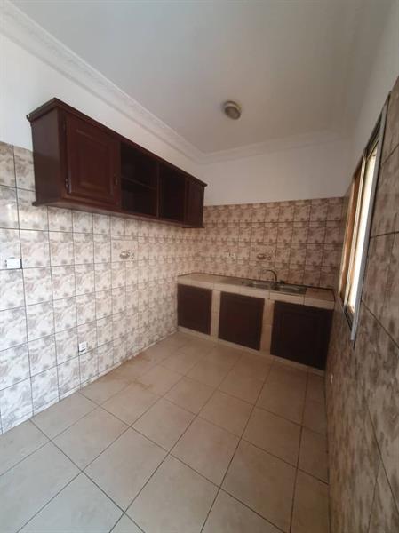 Appartement Avec Eau Chaude Parking Forage À Etoug Ebe 2Chambres 2Douches J &  J CORPORATION