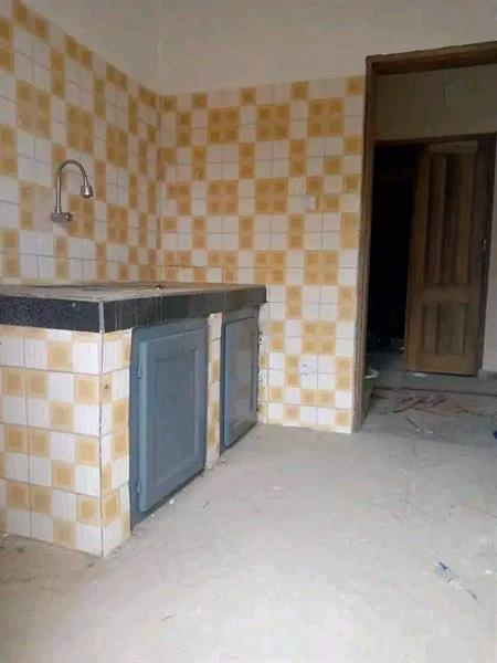 Appartement Neuf Avec Gardien Parking Forage À Essos 2Chambres 2Douches J &  J CORPORATION