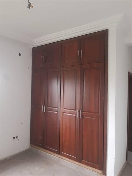 Appartement Neuf Avec Baignoire Eau Chaude Parking Forage À Odza 3Chambrres 2Douches J &  J CORPORATION