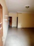 Studio En Bordure De Route Avec Forage Parking À Éleveur,, Yaoundé, Immobilier au Cameroun