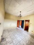 Appartement Avec Gardien Parking Forage À Tsinga Village,, Yaoundé, Immobilier au Cameroun