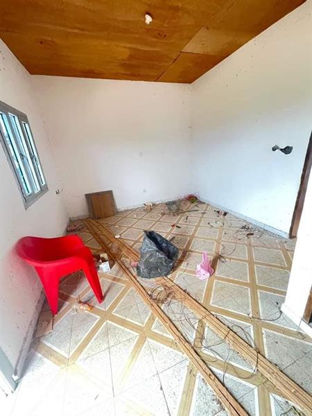Chambre Neuve Avec Forage Parking À Tsinga J &  J CORPORATION