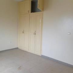 Bel Appartement Avec Parking À L'immeubles À Mimboman 2Chambrres 1Douche,, Yaoundé, Immobilier au Cameroun