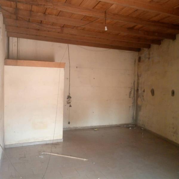 Boutique Avec Mezzanine Et Toilettes À Mimboman J &  J CORPORATION