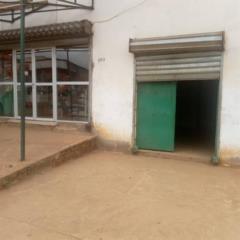 Boutique Avec Mezzanine Et Toilettes À Mimboman,, Yaoundé, Cameroon Real Estate