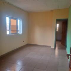 Studio Avec Parking À Ekie,, Yaoundé, Immobilier au Cameroun
