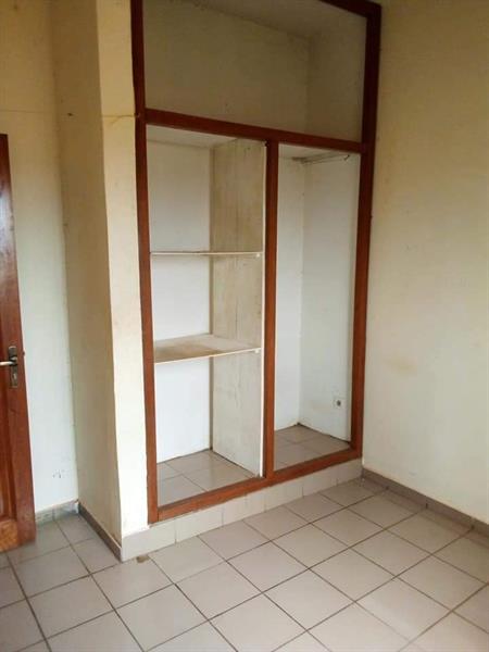Appartement À Éleveur Accès Goudronné 2Chambres 1Douche J &  J CORPORATION