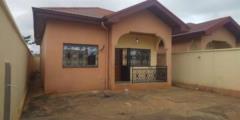 Villa À Tsinga Village 3Chambres 3Douches Salon Salle À Manger Cuisine Parking,, Yaoundé, Immobilier au Cameroun