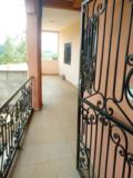 Appartement Avec Eau Chaude Wifi Gardien Forage Parrking 20 Voitures À Simbock 2Chambrres 2Douches,, Yaoundé, Immobilier au Cameroun